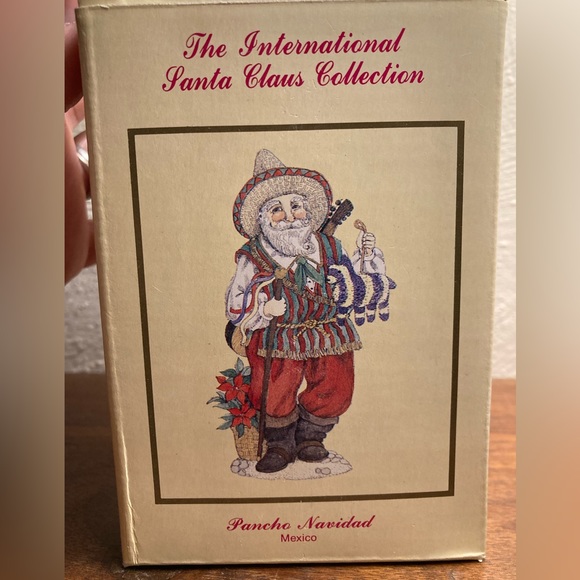 International Santa Clause Collection Mexico - Picture 1 of 5